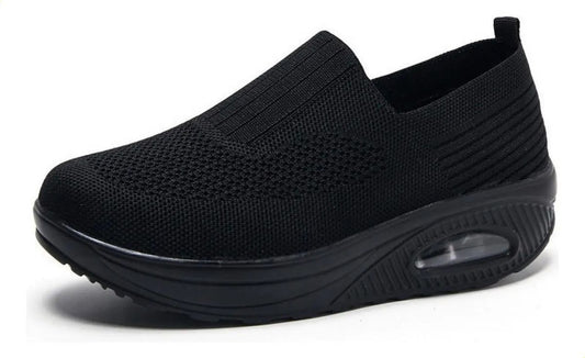 Lightweight cushioned orthopedic shoe